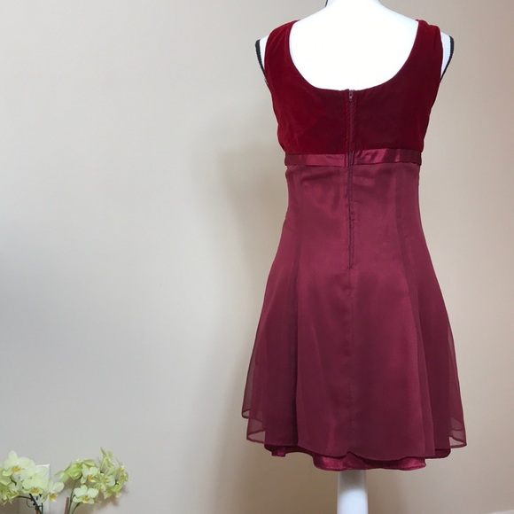 Red Medium Short, Embellished Dress - Picture 2 of 6